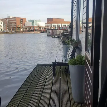 Amsteldam Houseboat Amsterdam