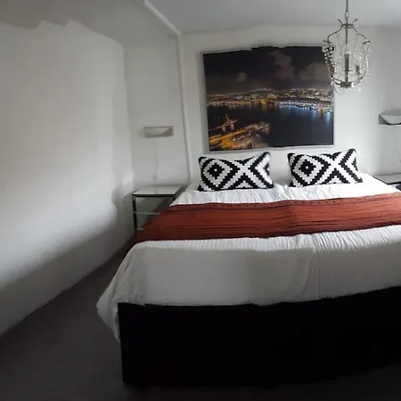 Úszó hotel Amsteldam Houseboat Amszterdam