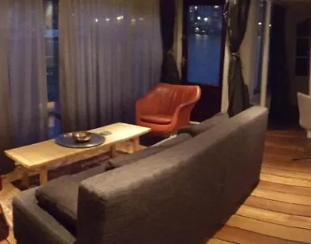 Amsteldam Houseboat Úszó hotel